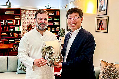 Rahul Gandhi meets Young Liu